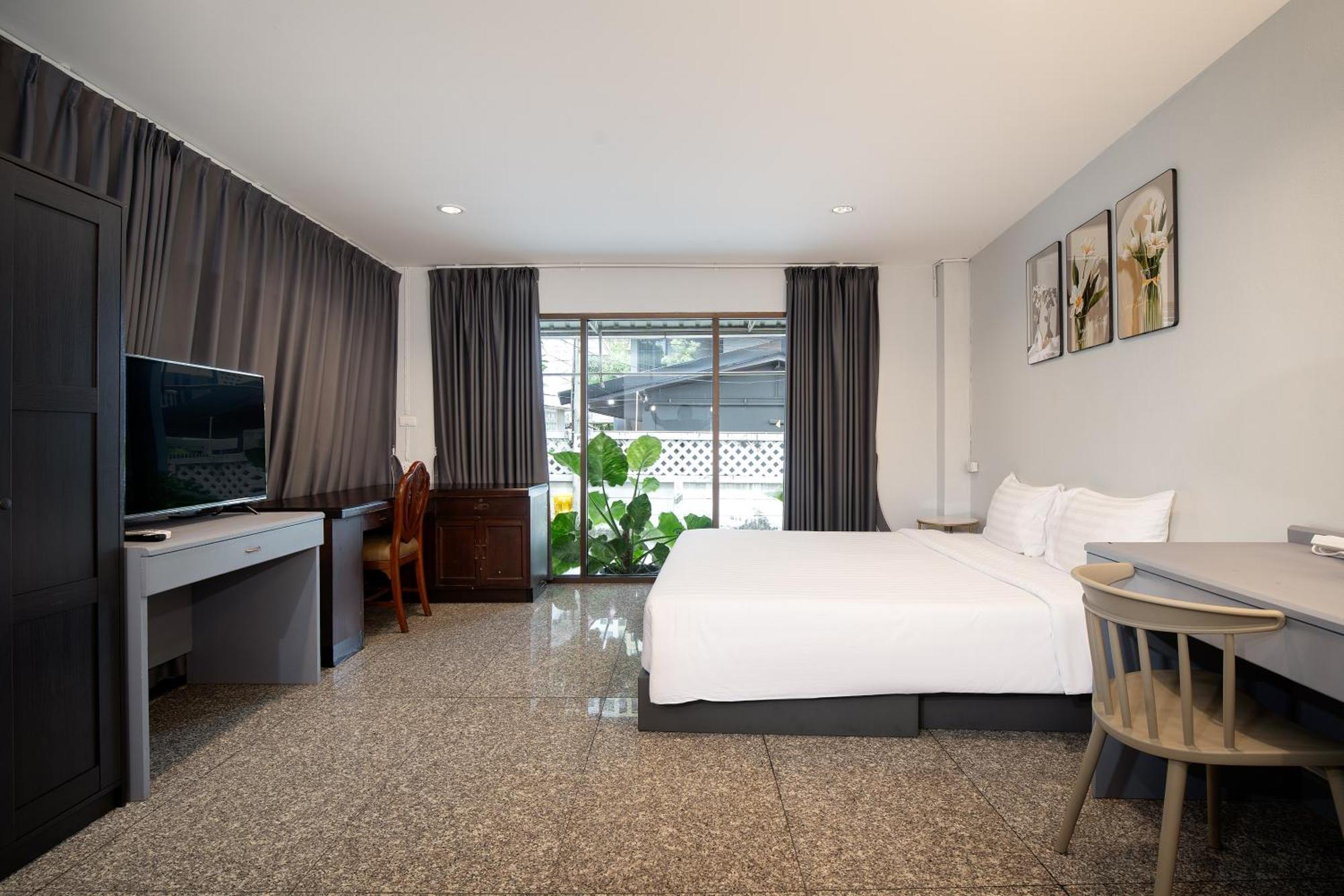 Capitel Rama 4 Aparthotel Bangkok Luaran gambar